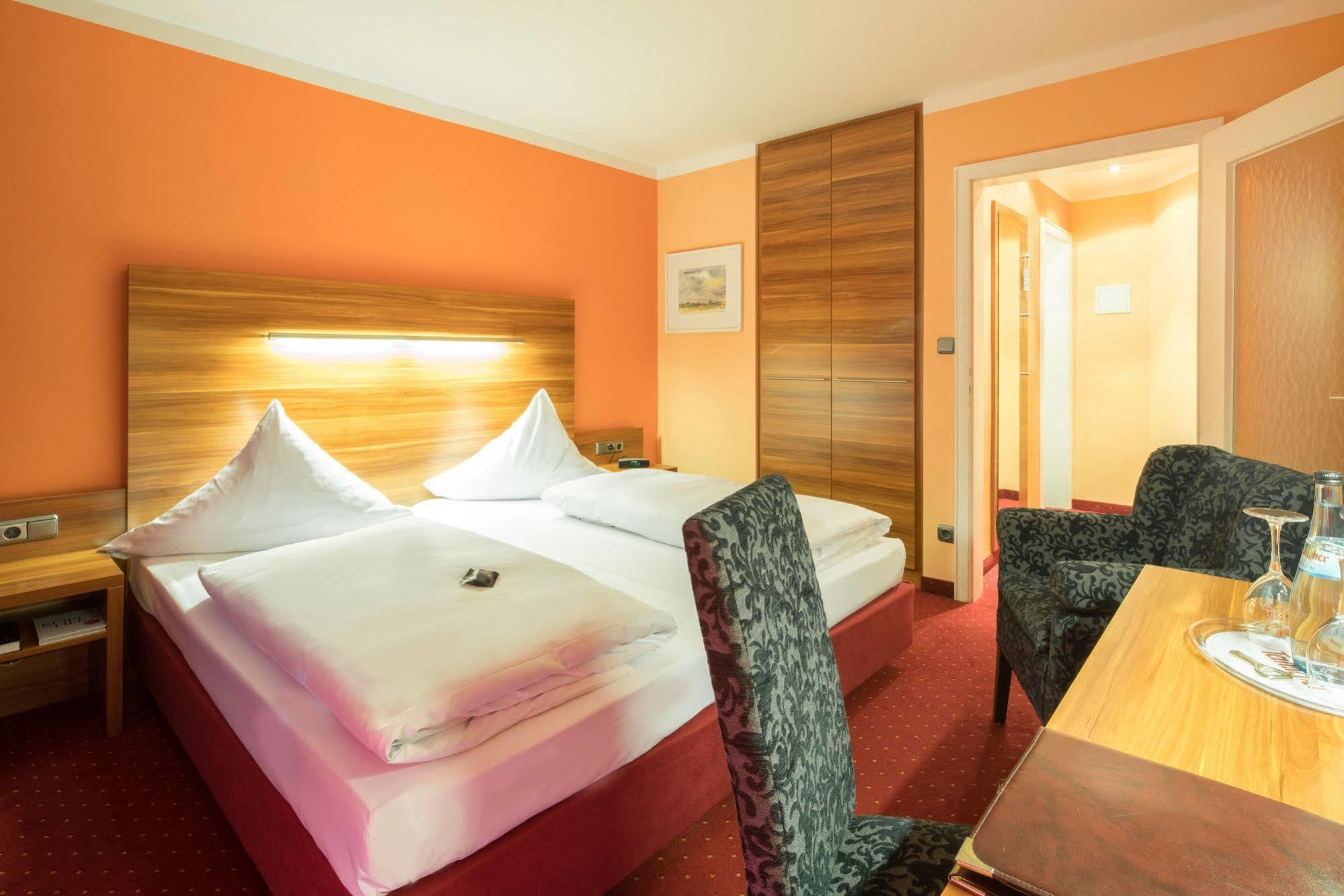 Isartor 3* Munich